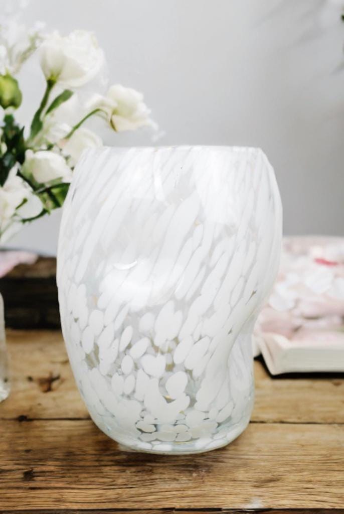 Handmade Mouth Blown Glass Vase: Elegant Home Decor (19cm)