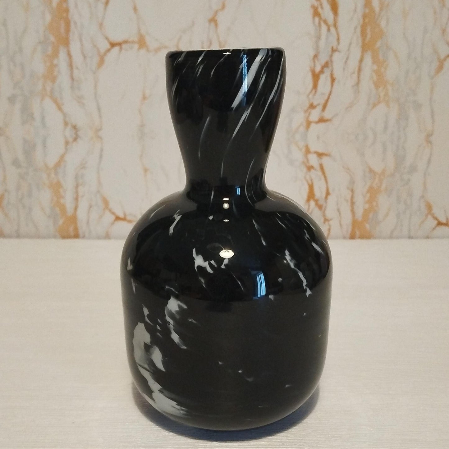 Handcrafted Glass Vase: Swirled Art Glass, Home Decor (170mm x 100mm)