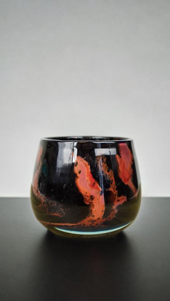 Handmade Mouth Blown Glass Vase: Elegant Home Decor (11cm)