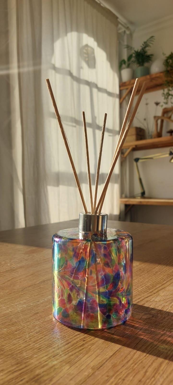 Handcrafted Glass Diffuser Lamp, LED Base, Elegant Home Déco