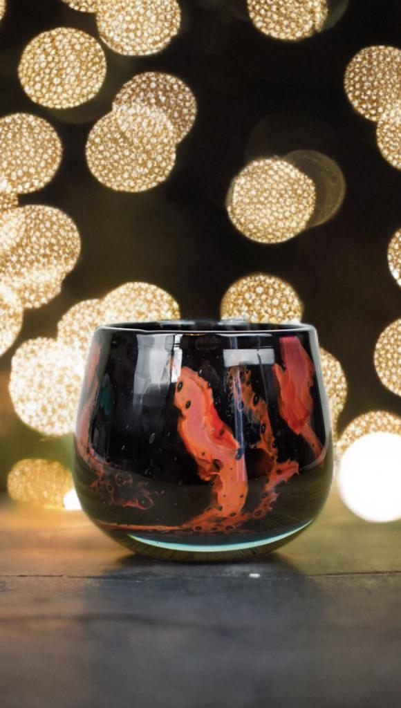 Handmade Mouth Blown Glass Vase: Elegant Home Decor (11cm)