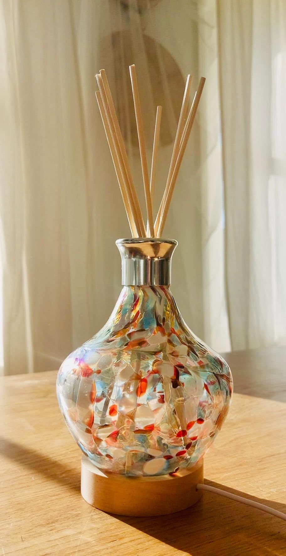 Handmade Iridescent Glass Diffuser Lamp: Artistic Aroma Diffuser
