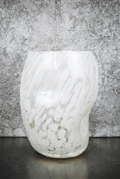 Handmade Mouth Blown Glass Vase: Elegant Home Decor (19cm)