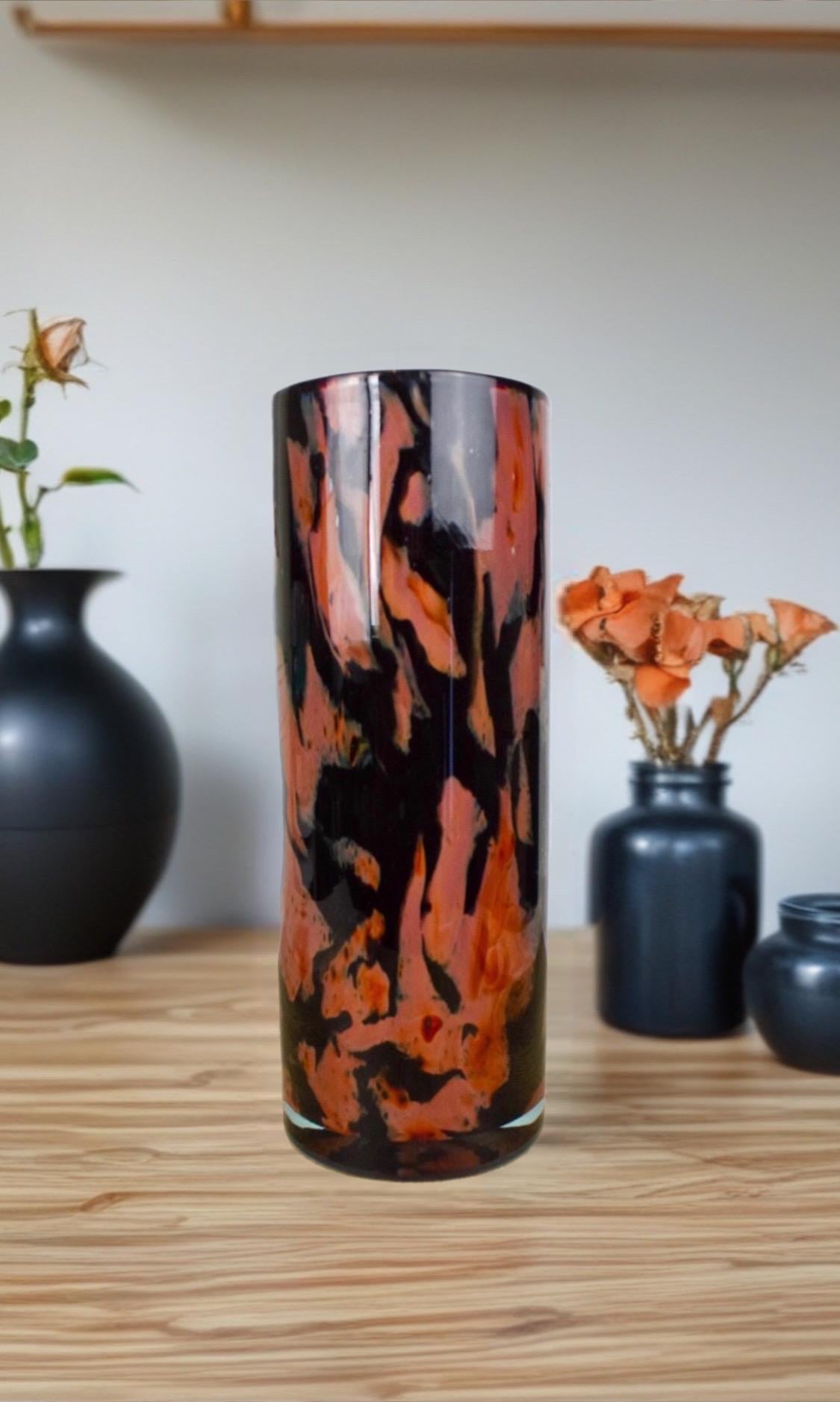 Handmade Mouth Blown Glass Vase: Elegant Flame Design, 32cm Cylinder