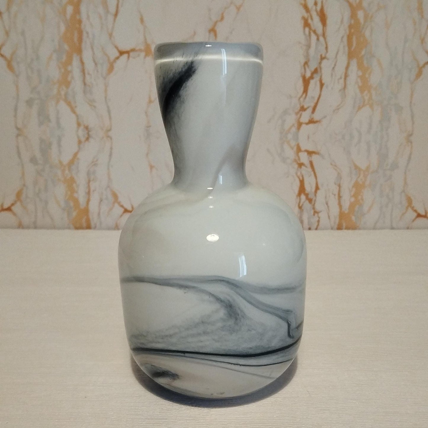 Handcrafted Glass Vase: Swirled Art Glass, Home Decor (170mm x 100mm)
