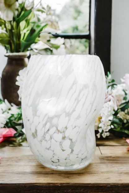 Handmade Mouth Blown Glass Vase: Elegant Home Decor (19cm)