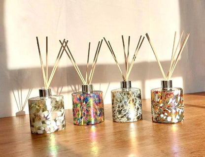Handcrafted Glass Diffuser Lamp, LED Base, Elegant Home Déco